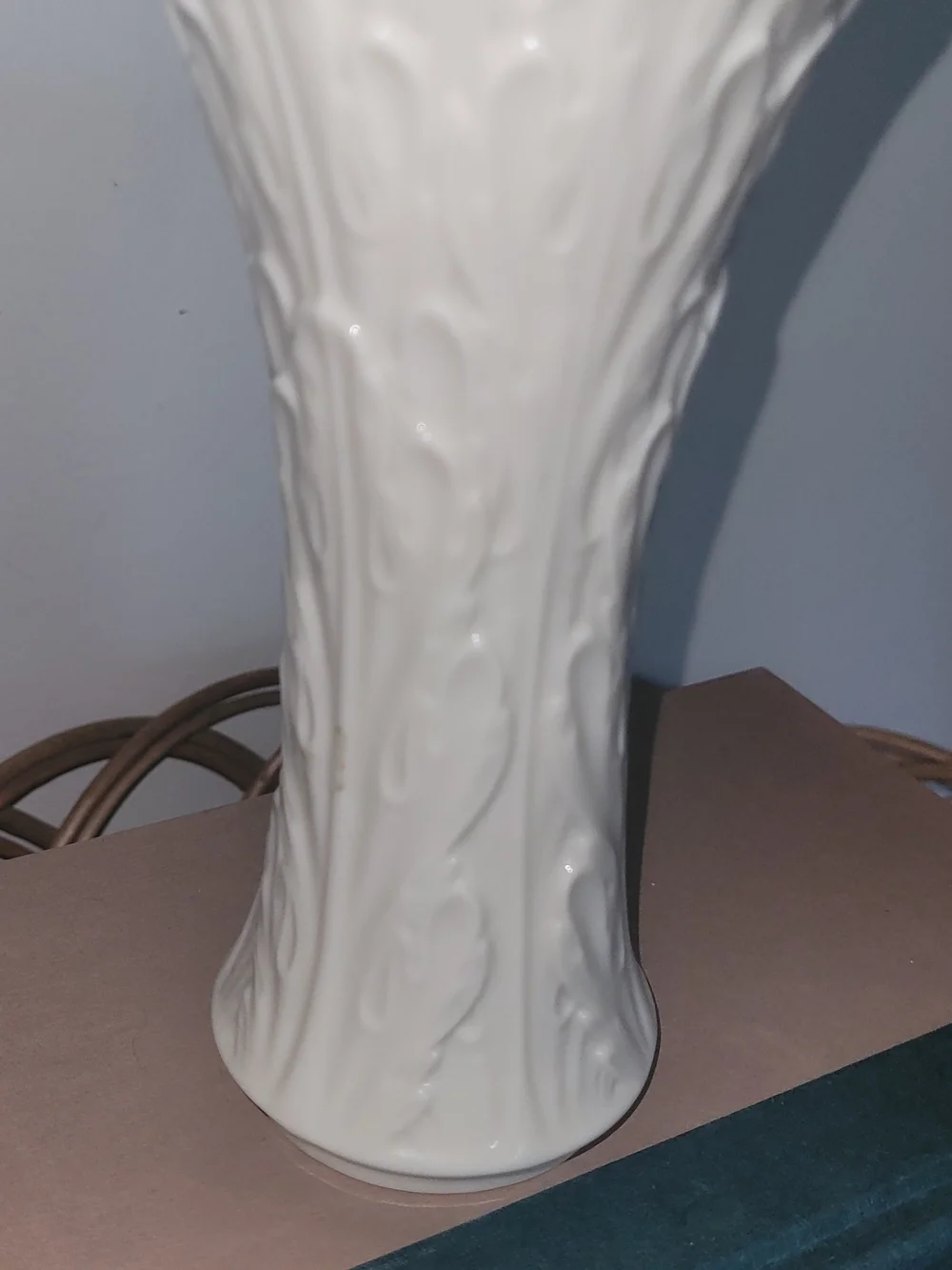 Vintage Lenox Set Of 3 Vases. Ivory Porcelain Decorative Vases with Gold Trim